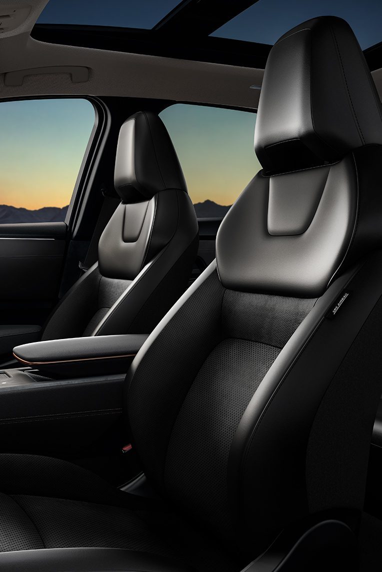 2022-ariya-interior-profile-eulhd-arypl034-1d.jpg.ximg.l_full_h.smart